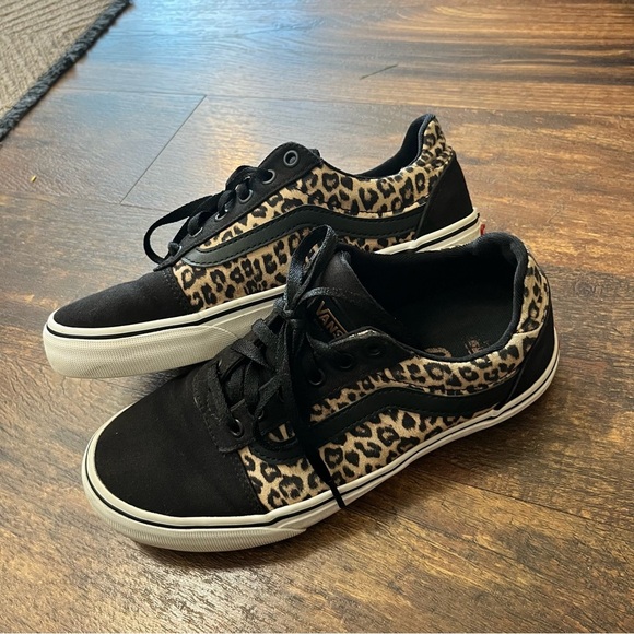 Women's Vans Ultracush Leopard Cheetah Spot Size 8.5 - Picture 3 of 4